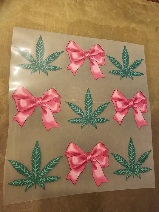 Leaf and Bow Design
